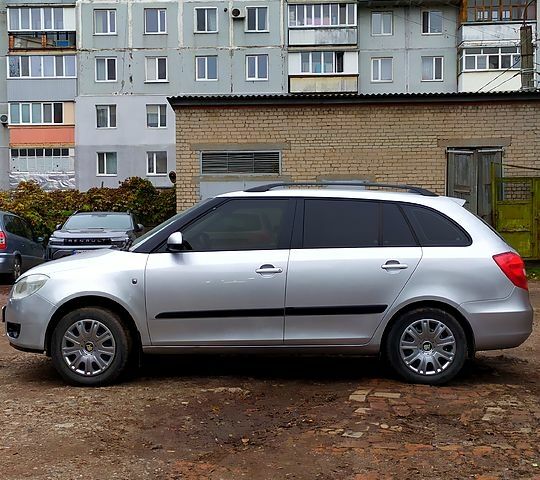 Шкода Фабия, объемом двигателя 1.9 л и пробегом 300 тыс. км за 5100 $, фото 7 на Automoto.ua