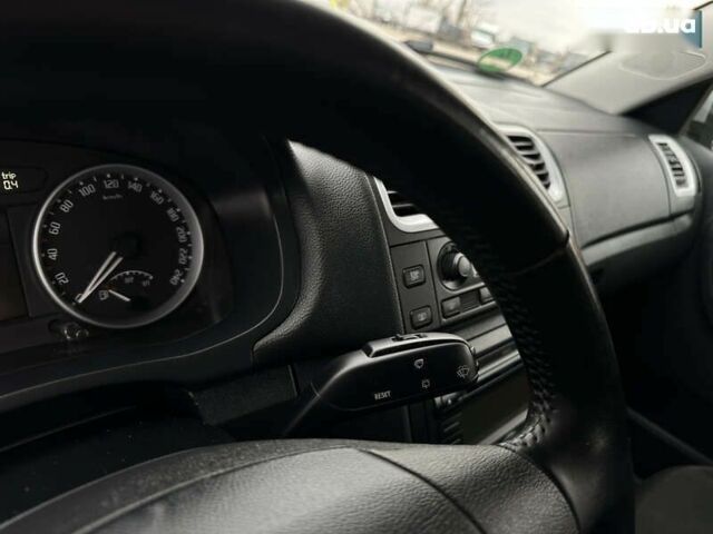 Шкода Фабия, объемом двигателя 1.4 л и пробегом 224 тыс. км за 5800 $, фото 26 на Automoto.ua