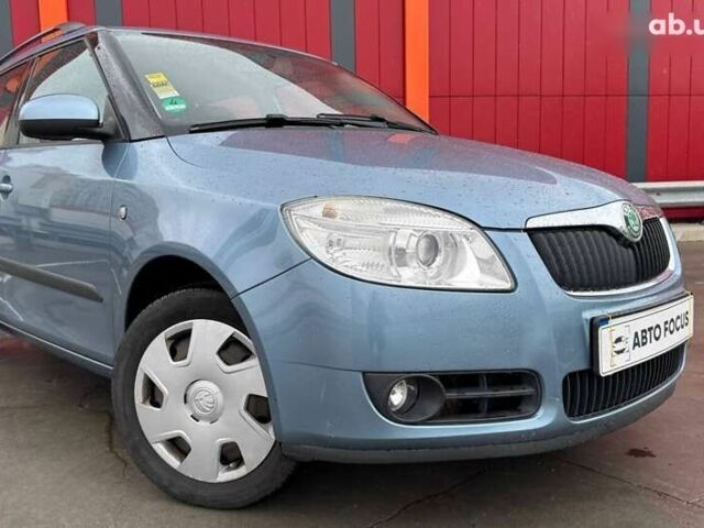 Шкода Фабия, объемом двигателя 1.4 л и пробегом 215 тыс. км за 4990 $, фото 1 на Automoto.ua