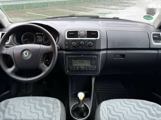 Шкода Фабия, объемом двигателя 1.4 л и пробегом 215 тыс. км за 4990 $, фото 12 на Automoto.ua