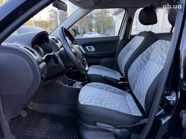 Шкода Фабія, об'ємом двигуна 1.4 л та пробігом 186 тис. км за 5500 $, фото 14 на Automoto.ua