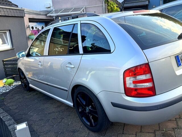 Шкода Фабия, объемом двигателя 1.4 л и пробегом 186 тыс. км за 4950 $, фото 3 на Automoto.ua