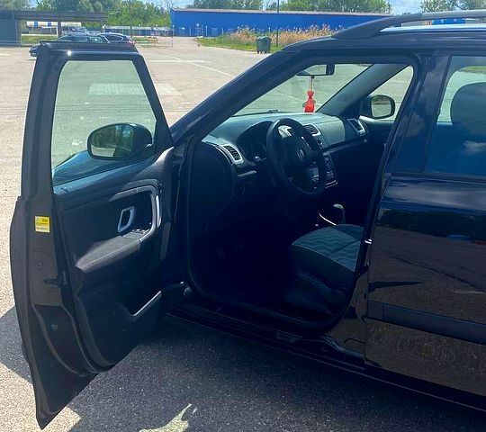 Шкода Фабия, объемом двигателя 1.4 л и пробегом 219 тыс. км за 6200 $, фото 2 на Automoto.ua