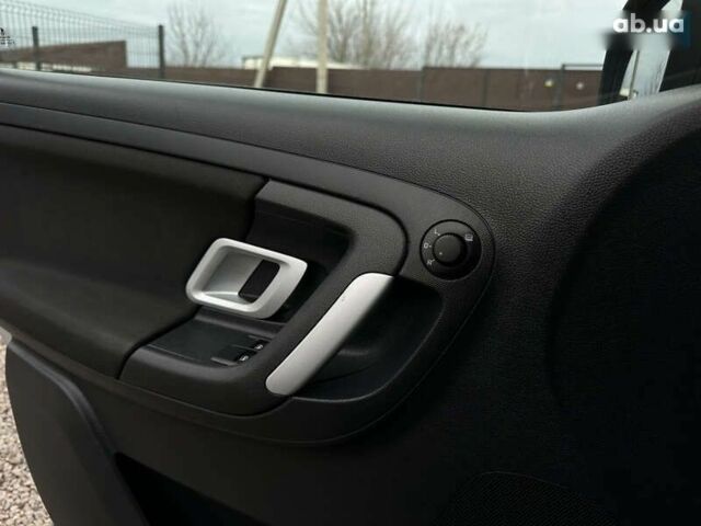 Шкода Фабия, объемом двигателя 1.4 л и пробегом 224 тыс. км за 5800 $, фото 19 на Automoto.ua