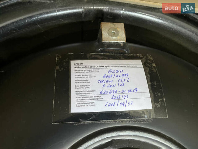Шкода Фабия, объемом двигателя 1.6 л и пробегом 260 тыс. км за 5950 $, фото 5 на Automoto.ua