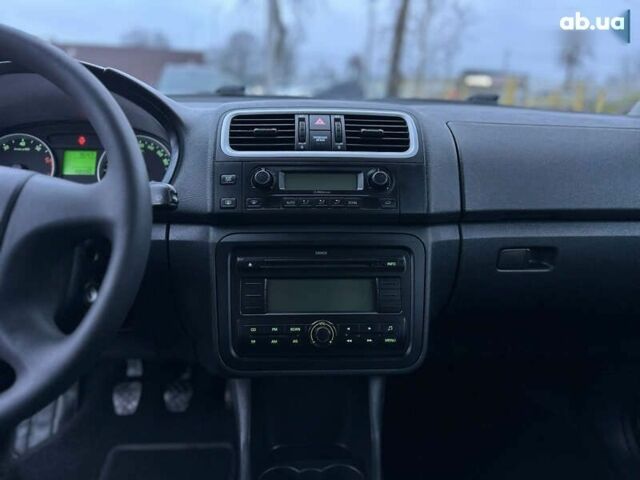 Шкода Фабия, объемом двигателя 1.6 л и пробегом 156 тыс. км за 6200 $, фото 28 на Automoto.ua