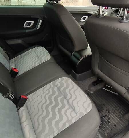 Шкода Фабия, объемом двигателя 1.39 л и пробегом 200 тыс. км за 6000 $, фото 7 на Automoto.ua