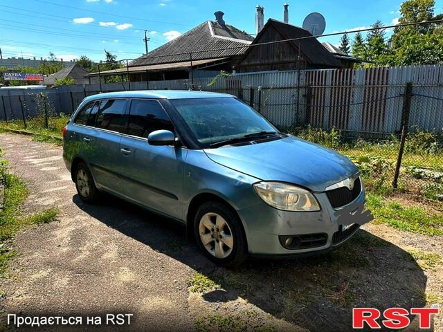 Шкода Фабия, объемом двигателя 1.4 л и пробегом 190 тыс. км за 3100 $, фото 2 на Automoto.ua