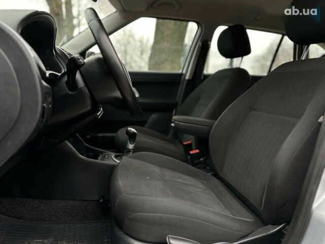 Шкода Фабия, объемом двигателя 1.4 л и пробегом 224 тыс. км за 5800 $, фото 22 на Automoto.ua