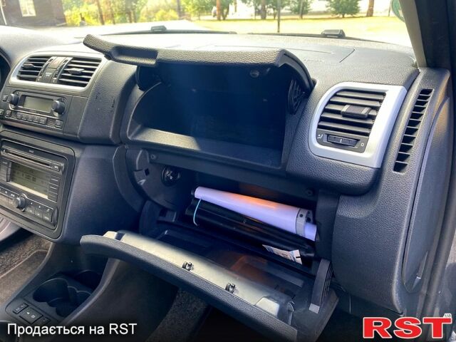 Шкода Фабія, об'ємом двигуна 1.4 л та пробігом 250 тис. км за 5500 $, фото 5 на Automoto.ua