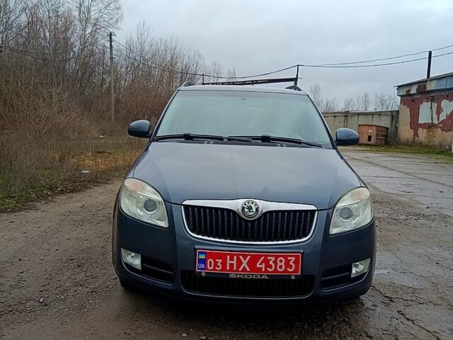 Шкода Фабия, объемом двигателя 1.4 л и пробегом 190 тыс. км за 5850 $, фото 2 на Automoto.ua