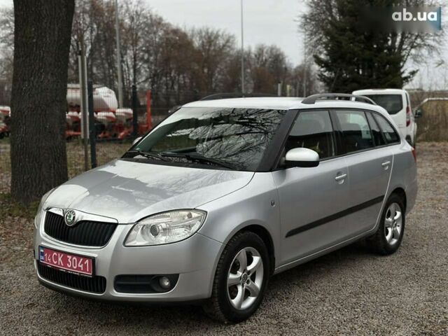 Шкода Фабия, объемом двигателя 1.4 л и пробегом 224 тыс. км за 5800 $, фото 8 на Automoto.ua