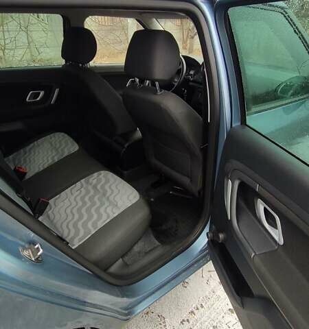 Шкода Фабия, объемом двигателя 1.39 л и пробегом 200 тыс. км за 6000 $, фото 6 на Automoto.ua
