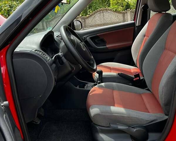 Шкода Фабия, объемом двигателя 1.2 л и пробегом 196 тыс. км за 4000 $, фото 7 на Automoto.ua
