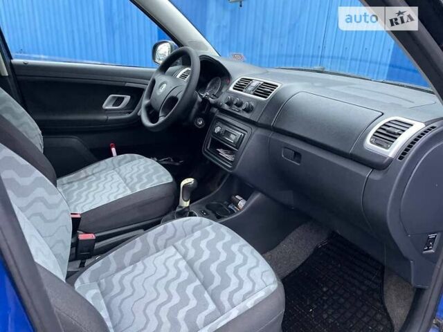 Шкода Фабия, объемом двигателя 1.4 л и пробегом 212 тыс. км за 4800 $, фото 5 на Automoto.ua