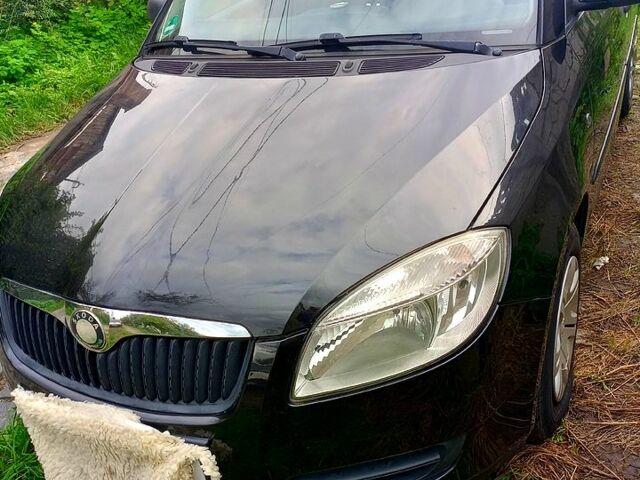 Шкода Фабия, объемом двигателя 1.2 л и пробегом 220 тыс. км за 4500 $, фото 2 на Automoto.ua