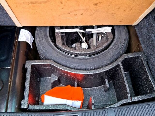 Шкода Фабія, об'ємом двигуна 1.4 л та пробігом 216 тис. км за 5850 $, фото 4 на Automoto.ua