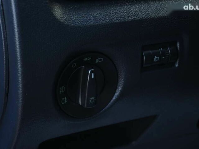 Шкода Фабія, об'ємом двигуна 1.4 л та пробігом 178 тис. км за 5950 $, фото 18 на Automoto.ua