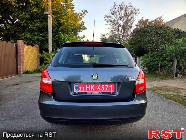 Шкода Фабия, объемом двигателя 1.4 л и пробегом 174 тыс. км за 6550 $, фото 5 на Automoto.ua