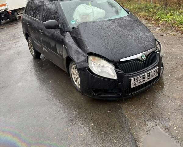 Шкода Фабія, об'ємом двигуна 1.4 л та пробігом 228 тис. км за 2300 $, фото 1 на Automoto.ua