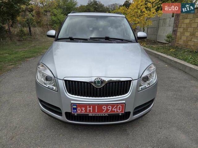 Шкода Фабія, об'ємом двигуна 1.4 л та пробігом 172 тис. км за 6550 $, фото 2 на Automoto.ua