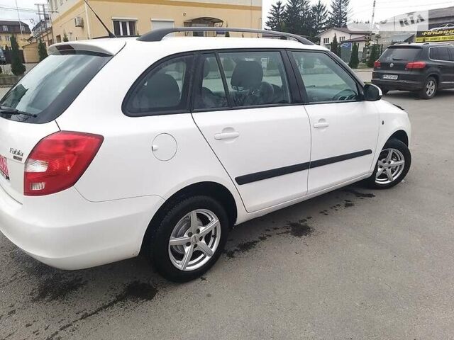 Шкода Фабія, об'ємом двигуна 1.2 л та пробігом 227 тис. км за 4499 $, фото 7 на Automoto.ua