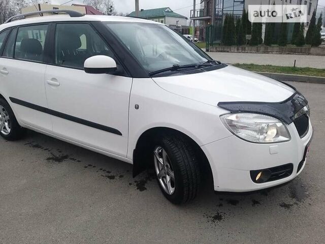 Шкода Фабия, объемом двигателя 1.2 л и пробегом 227 тыс. км за 4499 $, фото 3 на Automoto.ua