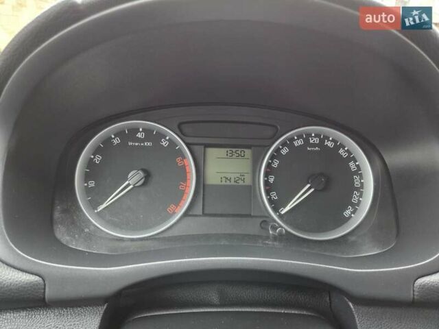 Шкода Фабия, объемом двигателя 1.4 л и пробегом 174 тыс. км за 6350 $, фото 11 на Automoto.ua