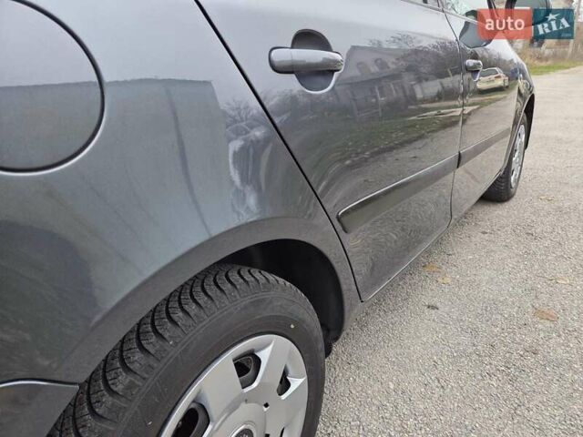 Шкода Фабия, объемом двигателя 1.4 л и пробегом 174 тыс. км за 6350 $, фото 6 на Automoto.ua