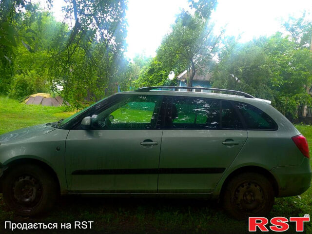 Шкода Фабия, объемом двигателя 1.2 л и пробегом 102 тыс. км за 2800 $, фото 1 на Automoto.ua