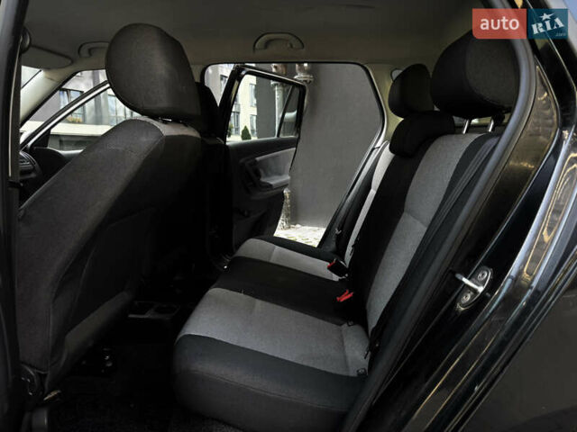 Шкода Фабия, объемом двигателя 1.2 л и пробегом 240 тыс. км за 4450 $, фото 34 на Automoto.ua