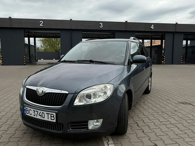 Шкода Фабія, об'ємом двигуна 1.4 л та пробігом 265 тис. км за 4999 $, фото 2 на Automoto.ua