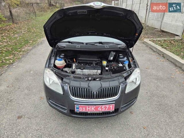 Шкода Фабия, объемом двигателя 1.4 л и пробегом 174 тыс. км за 6350 $, фото 10 на Automoto.ua