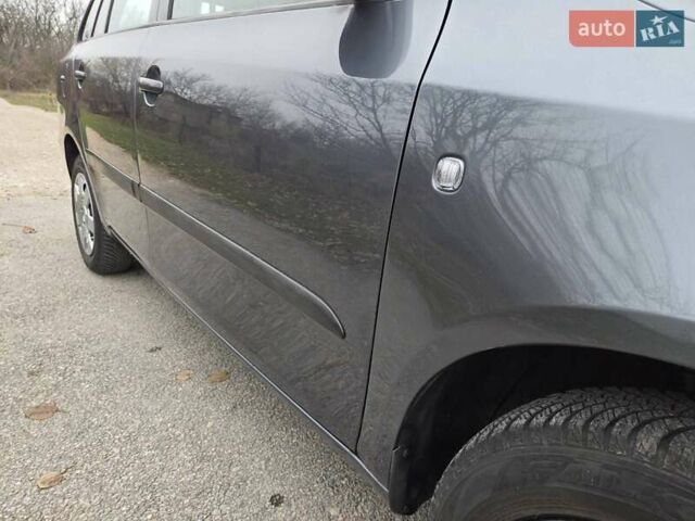 Шкода Фабия, объемом двигателя 1.4 л и пробегом 174 тыс. км за 6350 $, фото 1 на Automoto.ua