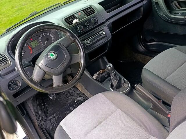 Шкода Фабия, объемом двигателя 1.4 л и пробегом 264 тыс. км за 4500 $, фото 4 на Automoto.ua