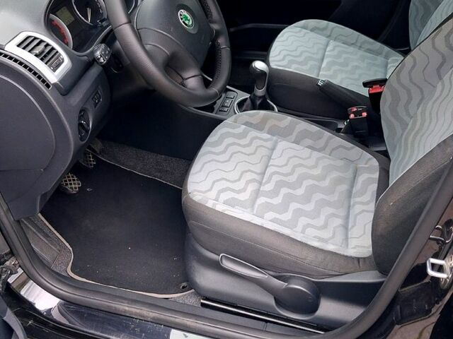 Шкода Фабія, об'ємом двигуна 1.4 л та пробігом 216 тис. км за 5850 $, фото 5 на Automoto.ua