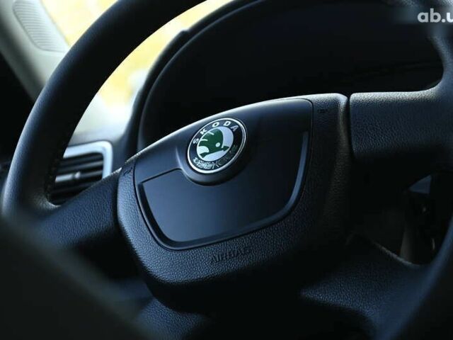 Шкода Фабія, об'ємом двигуна 1.4 л та пробігом 178 тис. км за 5950 $, фото 29 на Automoto.ua