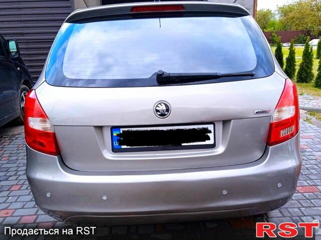 Шкода Фабия, объемом двигателя 1.2 л и пробегом 198 тыс. км за 4500 $, фото 2 на Automoto.ua