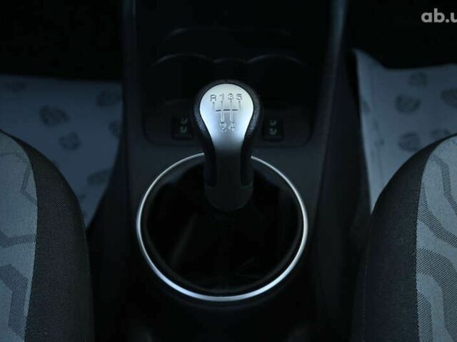 Шкода Фабия 2009 в Бердичеве на Automoto.ua Шкода Фабия, объемом двигателя 1.4 л и пробегом 235 тыс. км за 5800 $, фото 24 на Automoto.ua