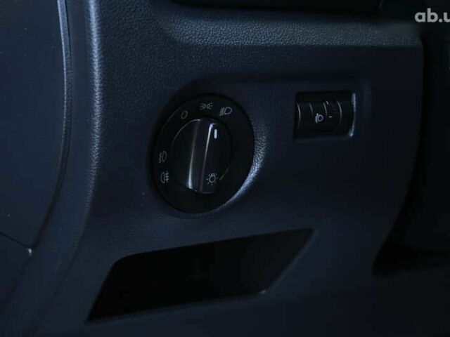 Шкода Фабия, объемом двигателя 1.4 л и пробегом 235 тыс. км за 5800 $, фото 20 на Automoto.ua