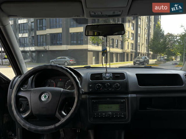 Шкода Фабия, объемом двигателя 1.2 л и пробегом 240 тыс. км за 4450 $, фото 48 на Automoto.ua