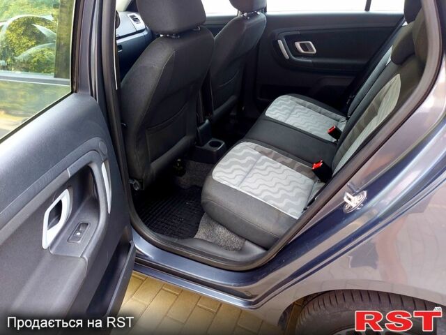 Шкода Фабія, об'ємом двигуна 1.4 л та пробігом 190 тис. км за 5800 $, фото 6 на Automoto.ua
