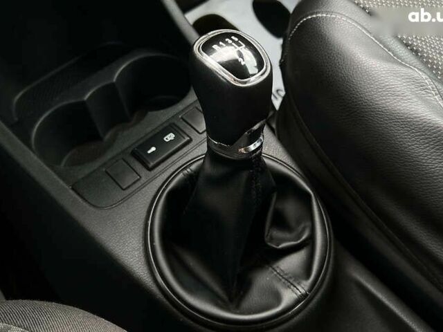 Шкода Фабія, об'ємом двигуна 1.6 л та пробігом 335 тис. км за 5550 $, фото 14 на Automoto.ua