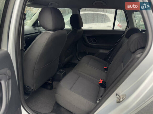 Шкода Фабія, об'ємом двигуна 1.4 л та пробігом 234 тис. км за 4250 $, фото 17 на Automoto.ua