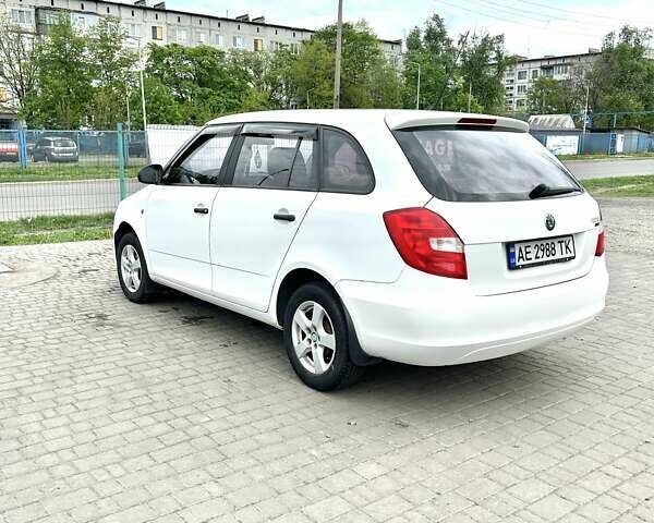 Шкода Фабия, объемом двигателя 1.2 л и пробегом 388 тыс. км за 4900 $, фото 22 на Automoto.ua