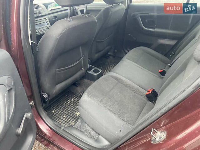 Шкода Фабія, об'ємом двигуна 1.2 л та пробігом 260 тис. км за 3500 $, фото 9 на Automoto.ua