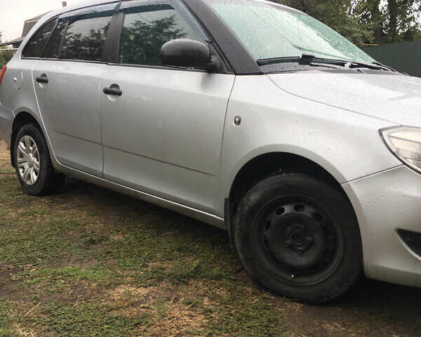 Шкода Фабія, об'ємом двигуна 1.6 л та пробігом 377 тис. км за 4800 $, фото 1 на Automoto.ua