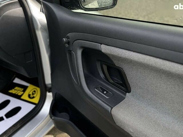 Шкода Фабия, объемом двигателя 1.6 л и пробегом 283 тыс. км за 5800 $, фото 20 на Automoto.ua