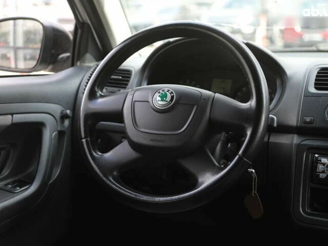 Шкода Фабія, об'ємом двигуна 1.6 л та пробігом 220 тис. км за 6600 $, фото 11 на Automoto.ua