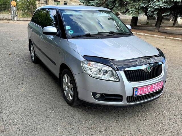 Шкода Фабія, об'ємом двигуна 1.6 л та пробігом 204 тис. км за 6100 $, фото 2 на Automoto.ua
